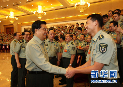經(jīng)胡錦濤批準(zhǔn) 中央軍委發(fā)布新修訂的《黨委工作條例》