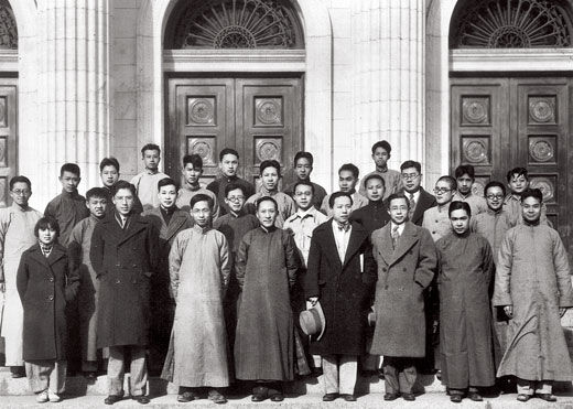 追憶百年清華園的臉孔:以學(xué)習(xí)西學(xué)起家以中國氣概立足