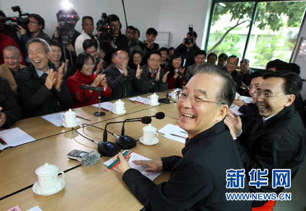 溫家寶：破解難題要靠改革開(kāi)放