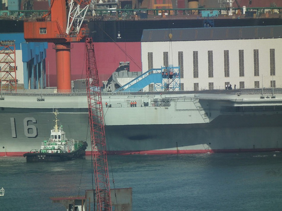 中國海軍遼寧號航母結(jié)束首航返回駐地