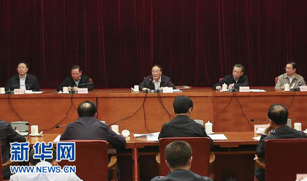 中共中央政治局常委到第一批黨的群眾路線(xiàn)教育實(shí)踐活動(dòng)聯(lián)系點(diǎn)出席指導(dǎo)專(zhuān)題民主生活會(huì)