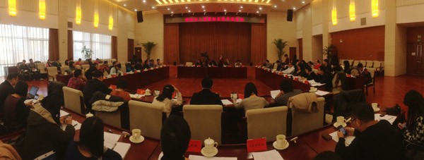 國信辦邀請知名媒體微博負責(zé)人座談交流