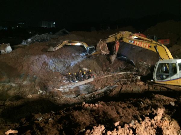 災(zāi)害降臨 記錄一座城市的表情