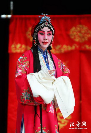青年劇團再鎮(zhèn)戲曲碼頭