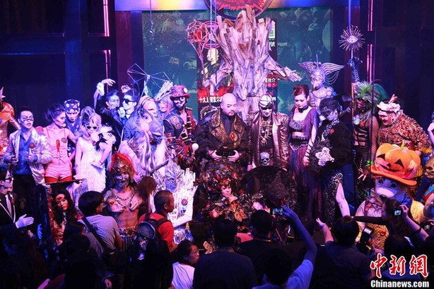 香港海洋公園萬圣節(jié)預演 群魔亂舞上演驚嚇之旅