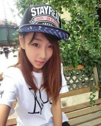 養(yǎng)眼！全國?；ㄐ２菖判邪?/></a></p>

<p>　　她們是校園里最亮眼的風(fēng)景，她們是校園里最惹人羨的對象，那些生的美麗清純的?；?，是不是也曾在你的身邊出現(xiàn)過？綦夢妮大連東軟信息學(xué)院</p>
</p>
</div>
</div>

<div   class=