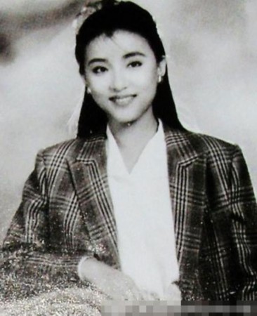 春晚記憶！春晚當(dāng)家花旦驚艷寫真