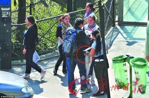法媒曝光巴黎小偷行竊照片 中國游客是重點目標(biāo)(圖)