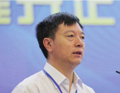 “最嚴”環(huán)保法觸動新疆油企 專家支招：鉆井旁多種樹