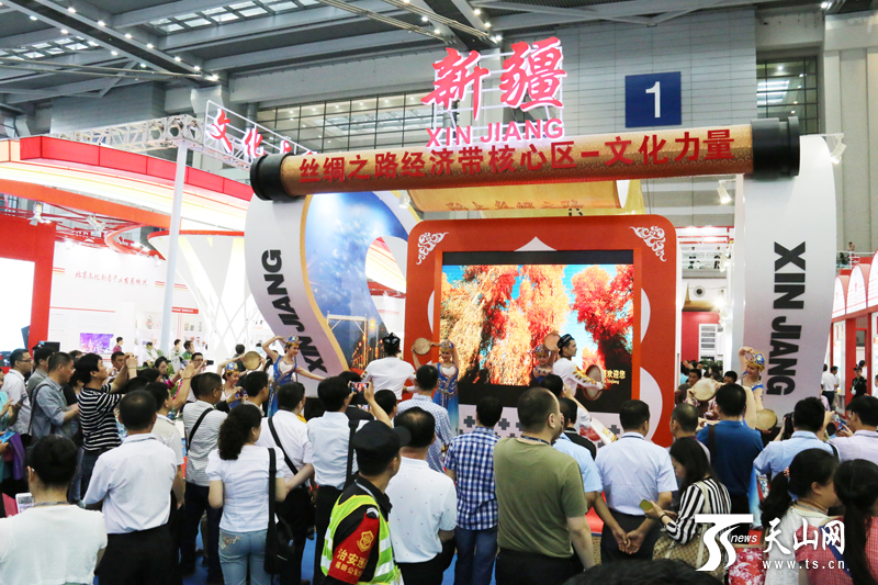 深圳文博會閉幕 新疆展團(tuán)成交額達(dá)1000萬 達(dá)成24億合作意向