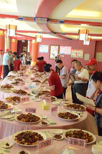 新疆沙灣第三屆大盤美食文化旅游節(jié)隆重開幕