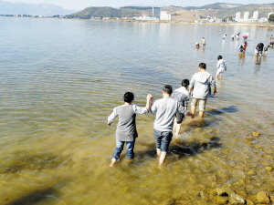 云南撫仙湖北岸啟動(dòng)萬(wàn)畝“退房還湖”