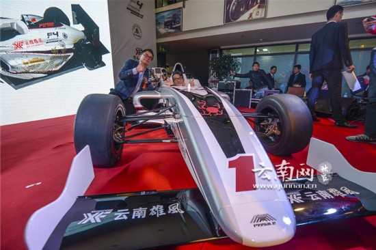 彩云之南迎來速度與激情 云南雄風(fēng)車隊(duì)明年征戰(zhàn)F4中國錦標(biāo)賽