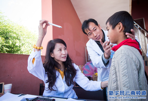 “青少年視力關(guān)愛云南行”為3萬名青少年提供視力篩查
