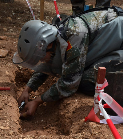 “提前考核，敢不敢？”——我國第十一批赴黎維和工兵營掃雷資質(zhì)認(rèn)證訓(xùn)練見聞