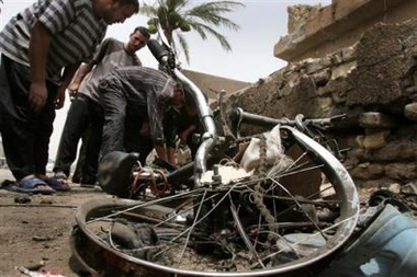 Suicide car bomber kills 18 Iraqi kids