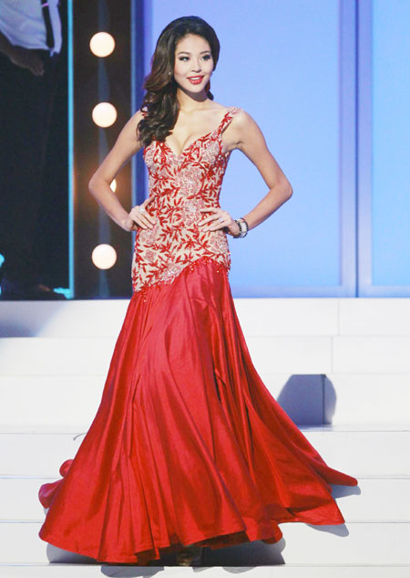Miss China Luo Zilin in Miss Universe 2011 pageant