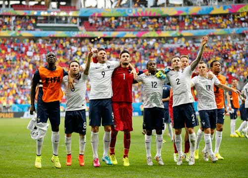 彩色世界杯？352名球員，只有12名穿黑色戰(zhàn)靴