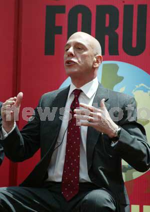 《財(cái)富》論壇看中國(guó)銀行業(yè)，建立有彈性的銀行產(chǎn)業(yè)