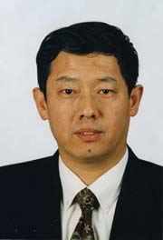 高鋼<br>中國人民大學(xué)新聞學(xué)院常務(wù)副院長
