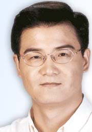 張向?qū)?#8212;—天下互聯(lián)窄告網(wǎng)董事長(zhǎng)兼CEO