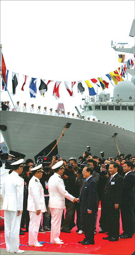 Pirate hunters make port call during return voyage