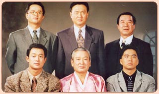 經(jīng)濟萎靡 韓國“三世同堂”大家庭再流行