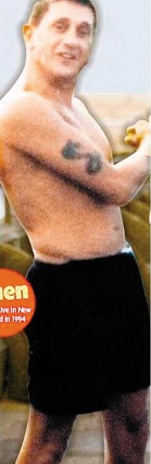 英國(guó)女子千辛萬(wàn)苦找到生父 老爸變“老媽”