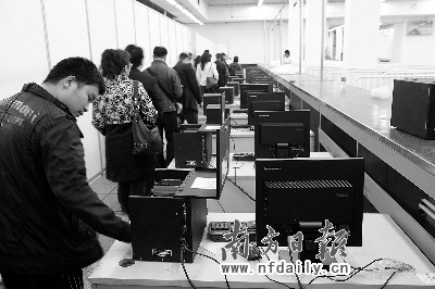 春運(yùn)實(shí)名制火車票今開訂 能否根除“黃牛黨”？