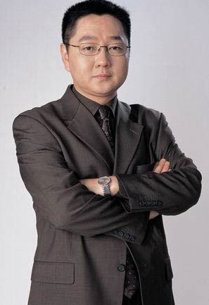張紹剛宣布正式退出主持界：專(zhuān)心教書(shū)相妻教子