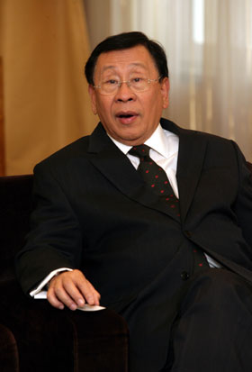 “南中國(guó)海開(kāi)發(fā)問(wèn)題沒(méi)有障礙”