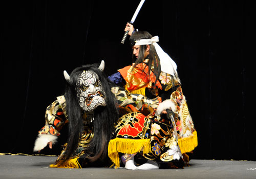 紀(jì)念中日邦交正?；?0周年 日本廣島神樂(lè)在京舉行首場(chǎng)公演