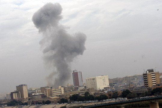 圖：巴格達(dá)發(fā)生連環(huán)爆炸 至少37人死亡