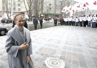 烏克蘭美女總理季莫申科威脅再次發(fā)動(dòng)橙色革命（圖）