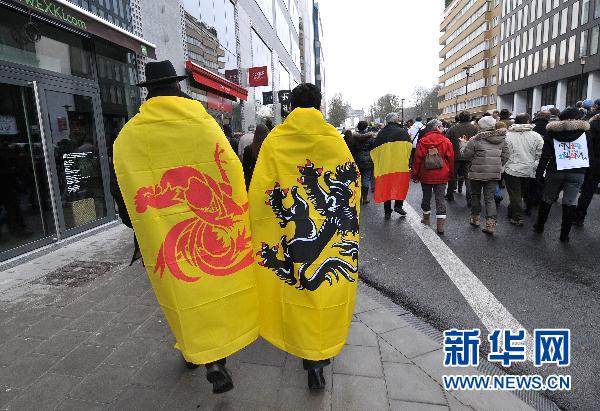 比利時(shí)民眾舉行維護(hù)國家統(tǒng)一大游行