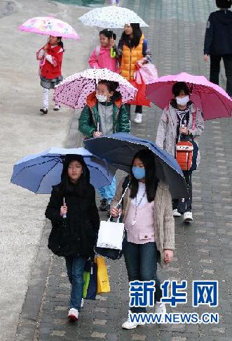 韓國各地降“輻射雨”后昨日再遭“核輻射沙塵”