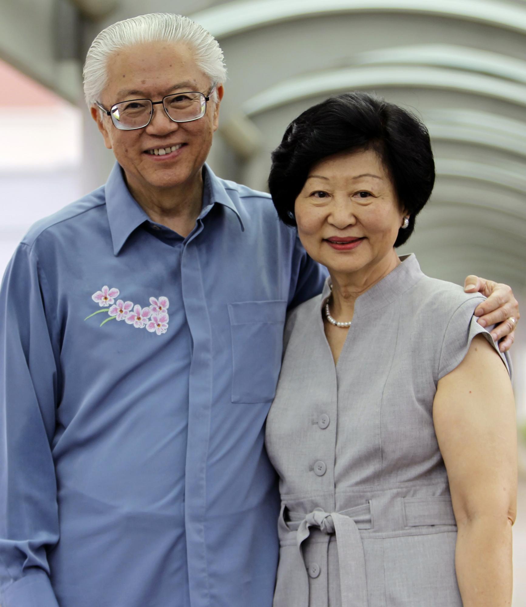 新加坡首次舉行真正總統(tǒng)選舉 前副總理陳慶炎當(dāng)選