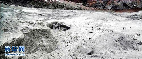 巴基斯坦軍方公布雪崩事故現(xiàn)場照片