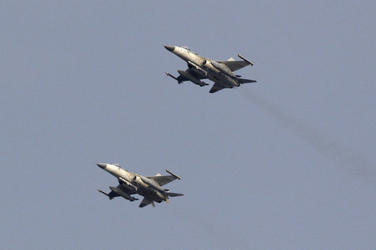 絕不再受欺辱！臺灣艦機(jī)群對菲高調(diào)軍演