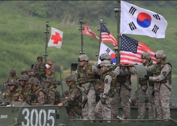 軍演