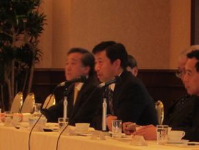 駐日本使館韓志強公使在經(jīng)濟同友會發(fā)表演講