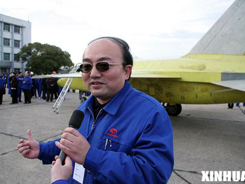 中國“獵鷹”第三代高級教練機(jī)研制成功
