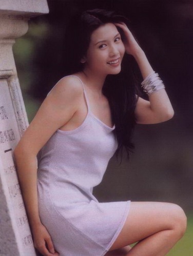 看嫁豪門女星如何瘋狂求子
