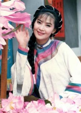 瓊瑤劇動(dòng)人女主角的舊貌新顏(組圖)