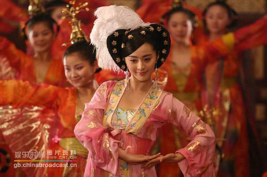 當(dāng)紅女星電視劇片酬曝光 趙薇周迅每集過10萬(組圖)