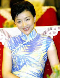 職場(chǎng)上她們?cè)鯓宇I(lǐng)導(dǎo)男性