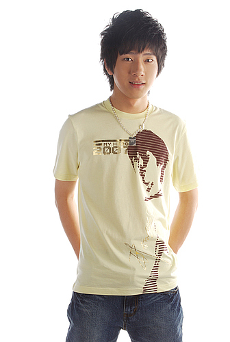 好男兒十強(qiáng)fans服定裝照堤前曝光(圖)