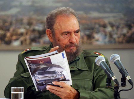 被指富超英女王 卡斯特羅怒斥《福布斯》