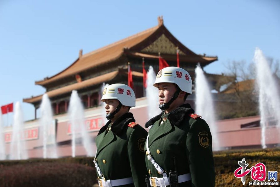 盤點(diǎn)守衛(wèi)兩會(huì)的“帥哥型男”