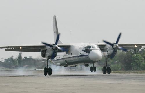 組圖:成空14架運輸機投入西南地區(qū)抗旱(2)